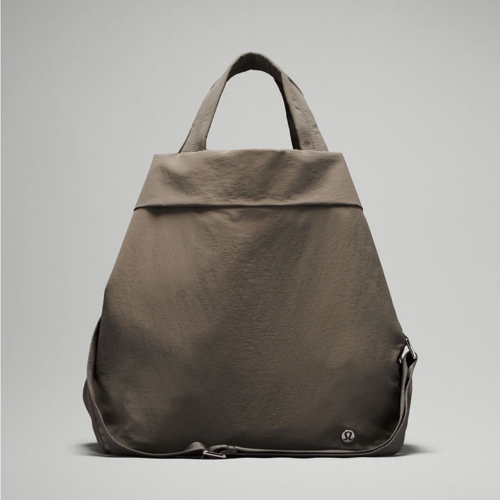Brand New w tags On My Level Lululemon Nylon tote